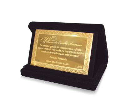 Placas de Homenagem 30% folheado a ouro 18k e pedra natural