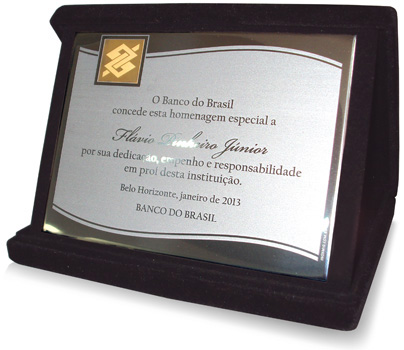Placas de Homenagem 30% folheado a ouro 18k e pedra natural