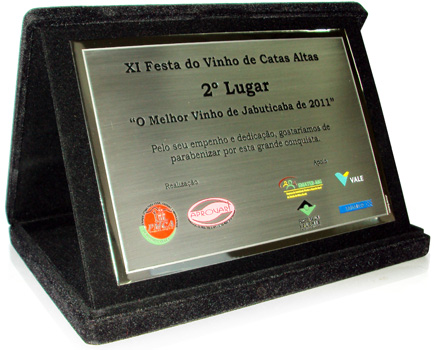 Placas de Homenagem 30% folheado a ouro 18k e pedra natural